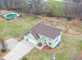 13655 NW Walker Rd, Kansas City, MO 64163