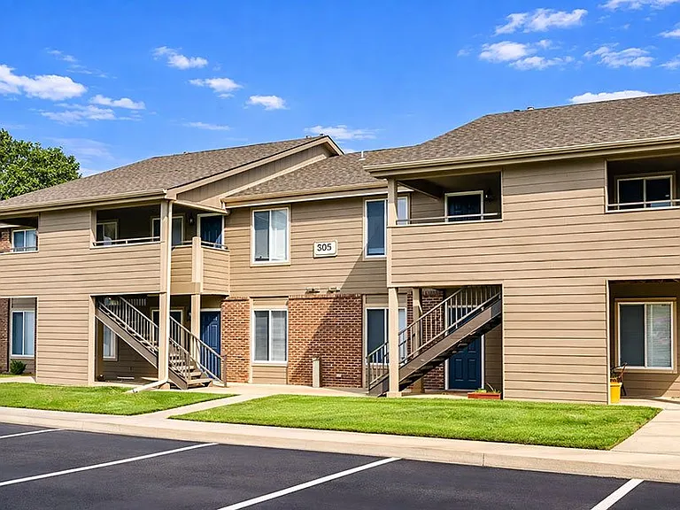 South Park Apartments — Photo 17