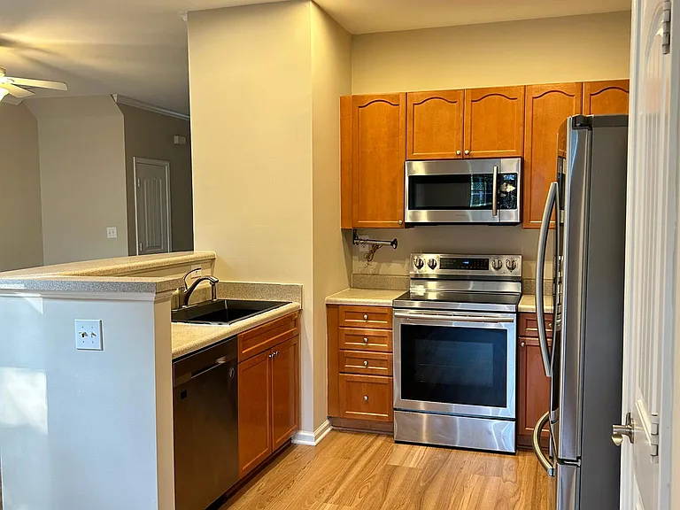 14014 Castle Abbey Ln — Photo 15