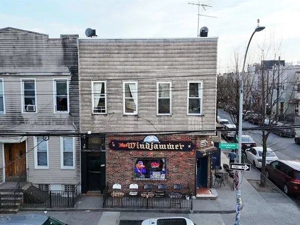 552 Grandview Ave, Ridgewood, NY 11385