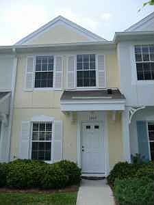 Front view of home