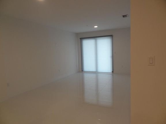 3rd image of 10950 NW 82nd St #419