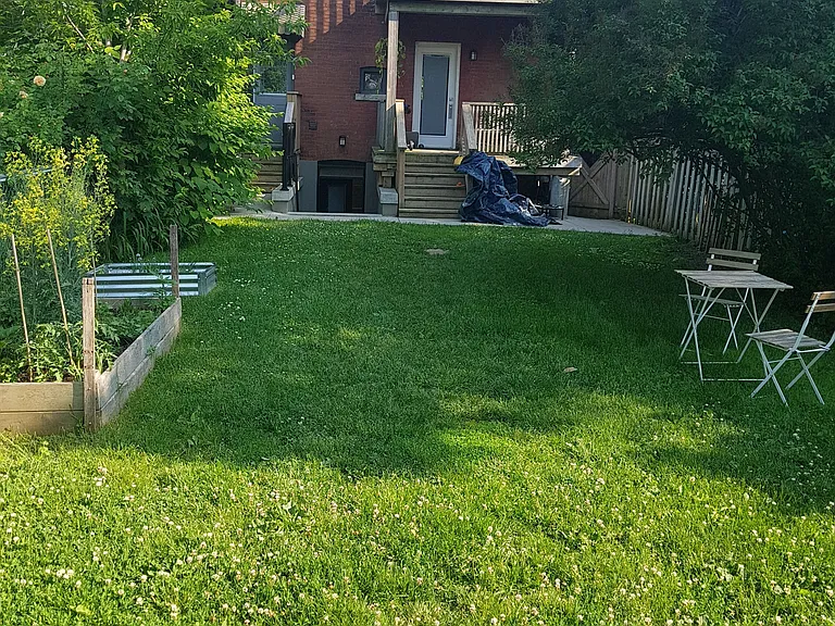 210 Pearson Ave #MAIN — Photo 11
