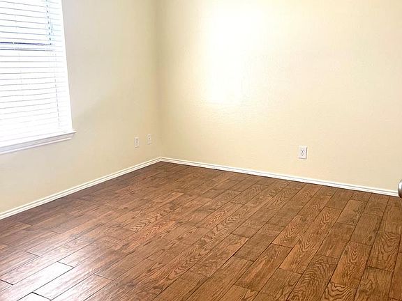2nd image of 5537 Medford Ct