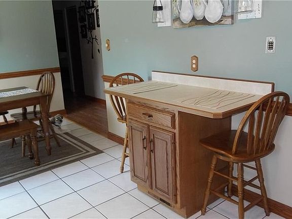 5th image of 2264 Woodridge Ct