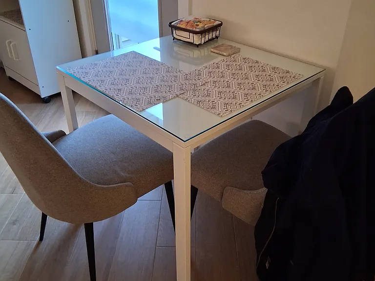 2 seat dining table