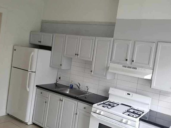 2nd image of 1535 S 20th St #1