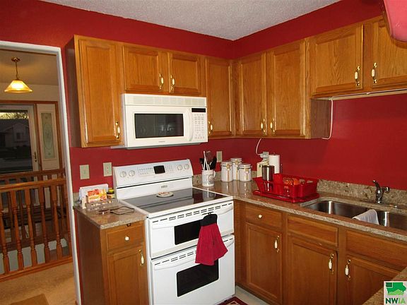 3rd image of 3424 Santana Dr