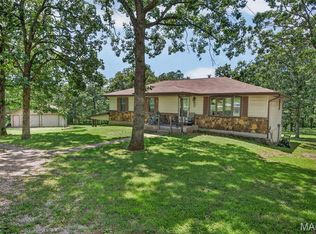 24231 Pine Tree Dr, Lebanon, MO 65536