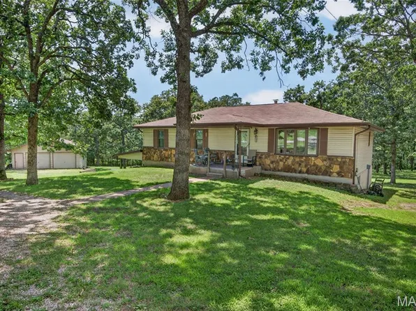 24231 Pine Tree Dr, Lebanon, MO 65536