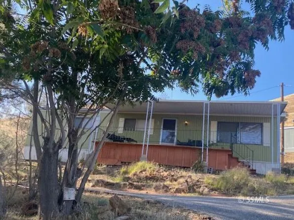 106 Cane Peak Ct, Wofford Heights, CA 93285