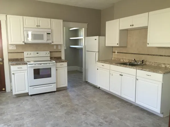 16-18 W Grand St, Nanticoke, PA 18634