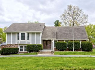 403 Palomino Cir, Raymore, MO 64083