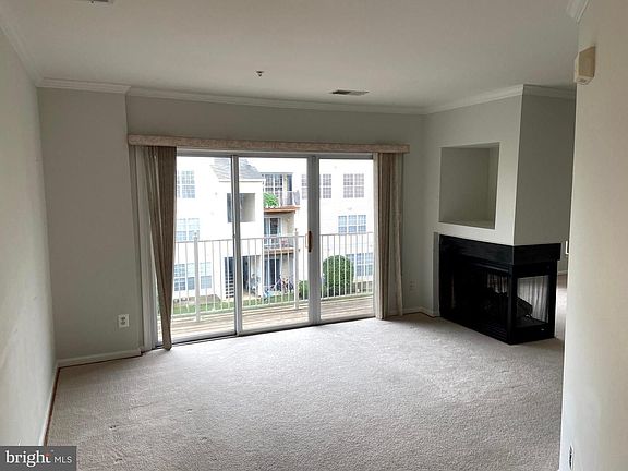 2nd image of 2480 Angeline Dr #304