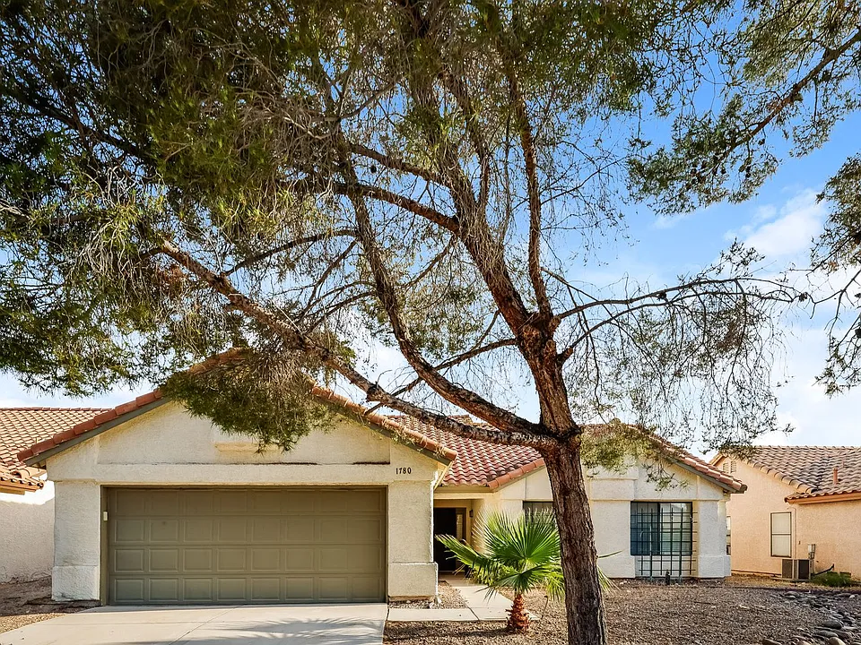 1780 Yellowwood Dr