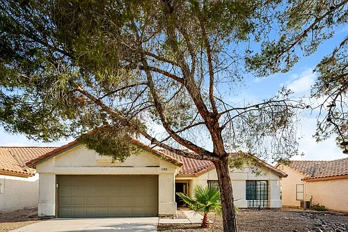 1780 Yellowwood Dr Photo 1