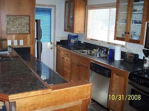 3rd image of 31080 Hilltop Blvd