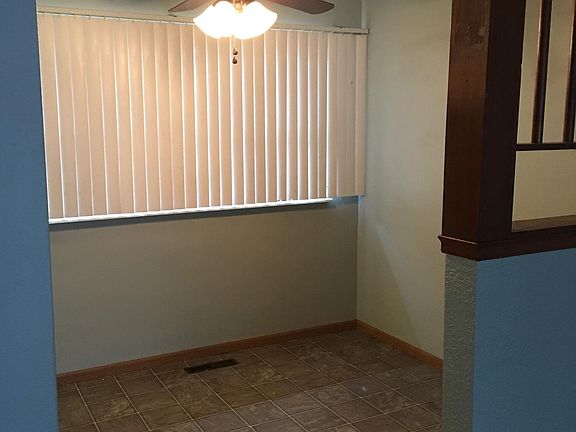5th image of 801 Coral Dr