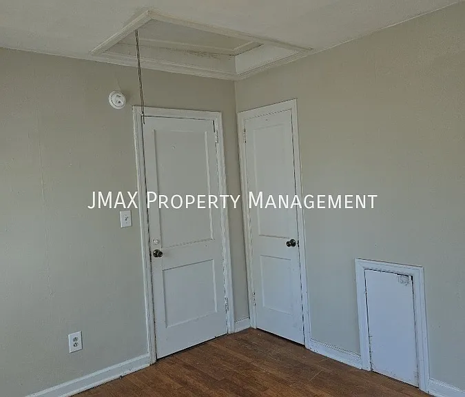 2916 Courtland Rd NW — Photo 9