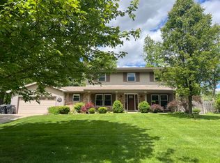 2304 Hickory Point Dr N, Portage, MI 49024