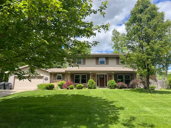 2304 Hickory Point Dr N, Portage, MI 49024