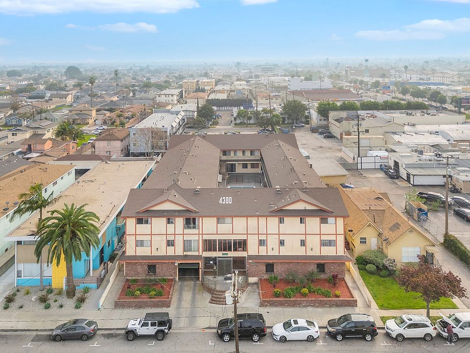 1st image of 4380 W 132nd St #5450823