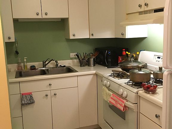 3rd image of 3001 S Michigan Ave Unit 1603
