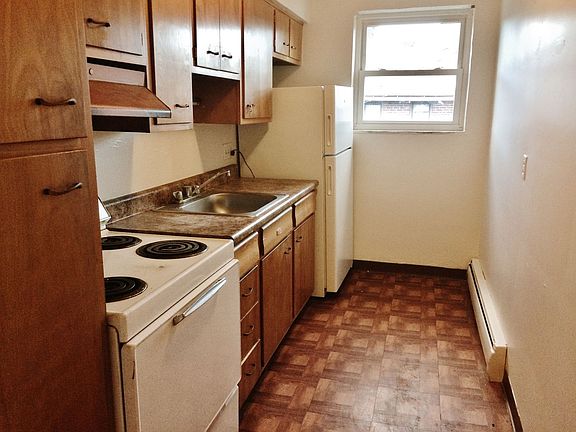 2nd image of 304 S Winebiddle St APT 203
