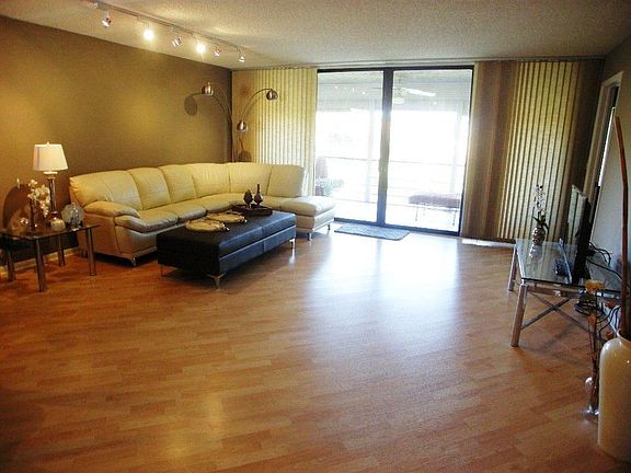 4th image of 11262 Green Lake Dr APT 203