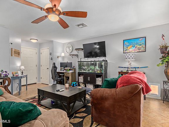 4th image of 1055 W Desert Hills Dr