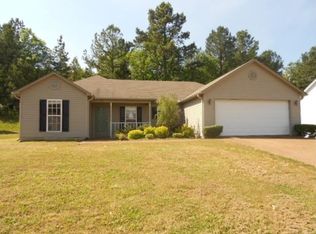 56 Berkshire Dr, Jackson, TN 38305