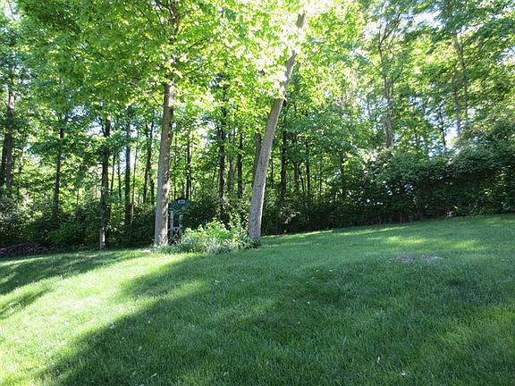 5th image of 7239 Pepperton Ct