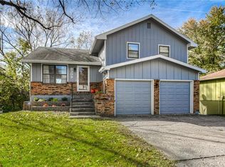 9309 NW 59th Ter, Parkville, MO 64152