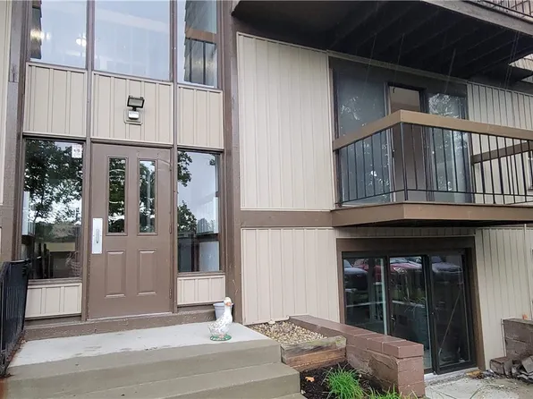 9600 Cove Dr Unit B6, North Royalton, OH 44133