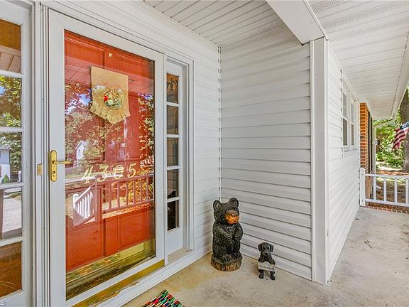 5th image of 4305 Kingsland Dr