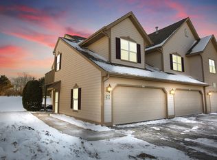 2315 W Vista Bella Dr #201, Oak Creek, WI 53154