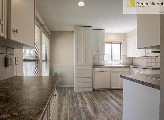 Spacious and bright kitchen with room for a breakfast bar/table