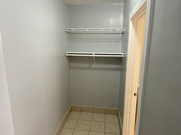 3rd image of 4342 W Washington Blvd APT 310