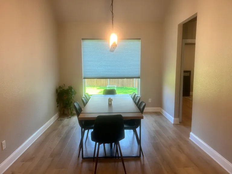 1224 Brody Way — Photo 5