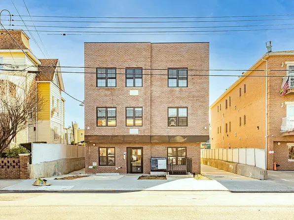1654 84th St #2C, Brooklyn, NY 11214