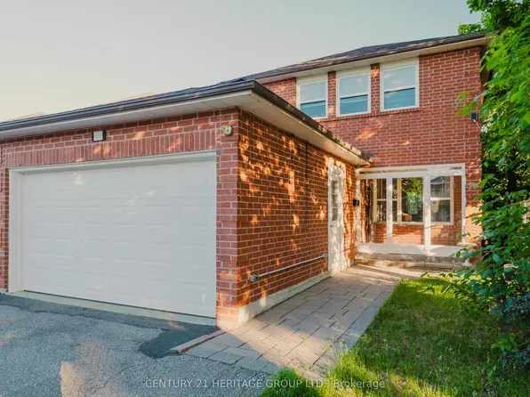 49 Gray Cres, Richmond Hill, ON L4C 5V4