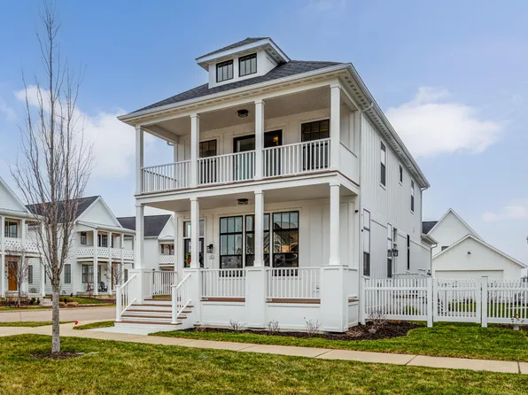 251 Cavelier Ave, Saint Joseph, MI 49085