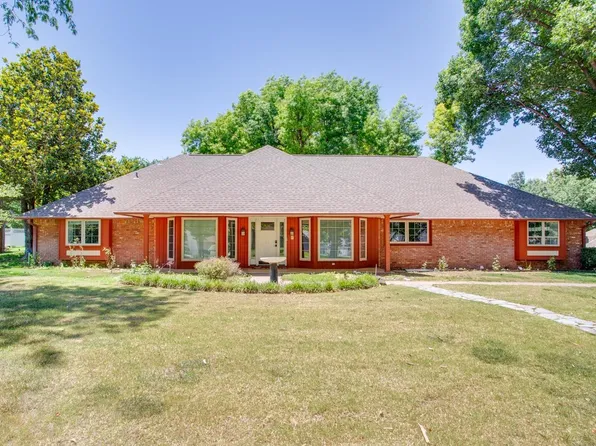 2902 Wildwood Dr, Enid, OK 73703