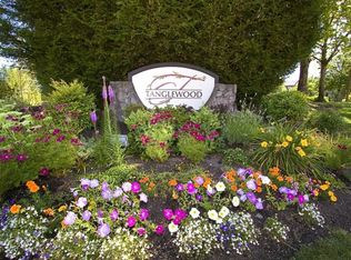 25025 SE Klahanie Blvd APT L204, Sammamish, WA 98029