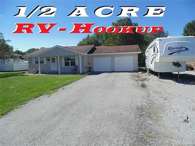 10870 Lake Rd photo 1