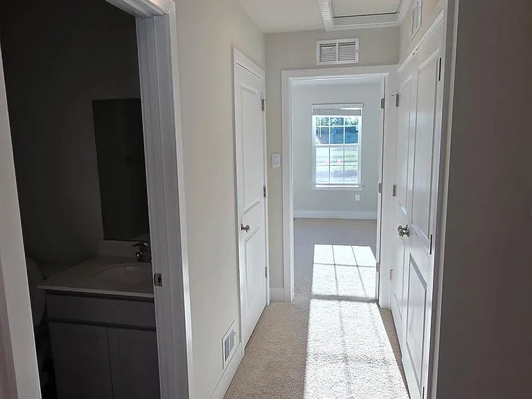 52 Aloma St — Photo 34