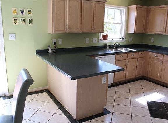 3rd image of 3201 Oakington Dr