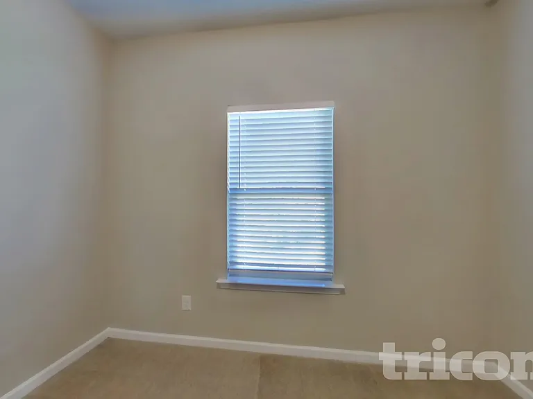 307 Arbor Cir — Photo 12