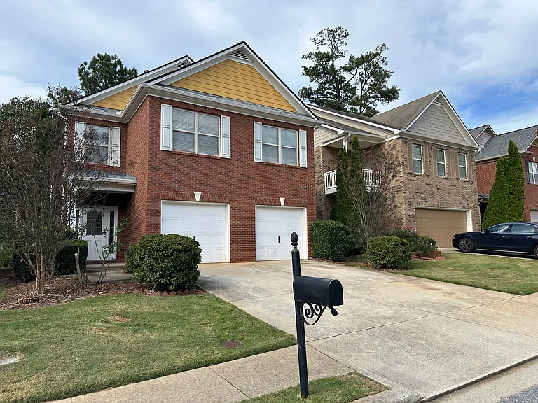 6291 Crestgate Ln — Photo 2