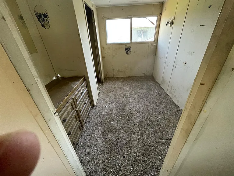 56 Lincoln Ave — Photo 18